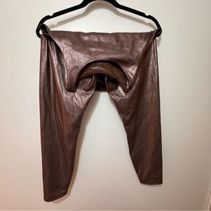 Bronze Metallic Athletic Set 🤍